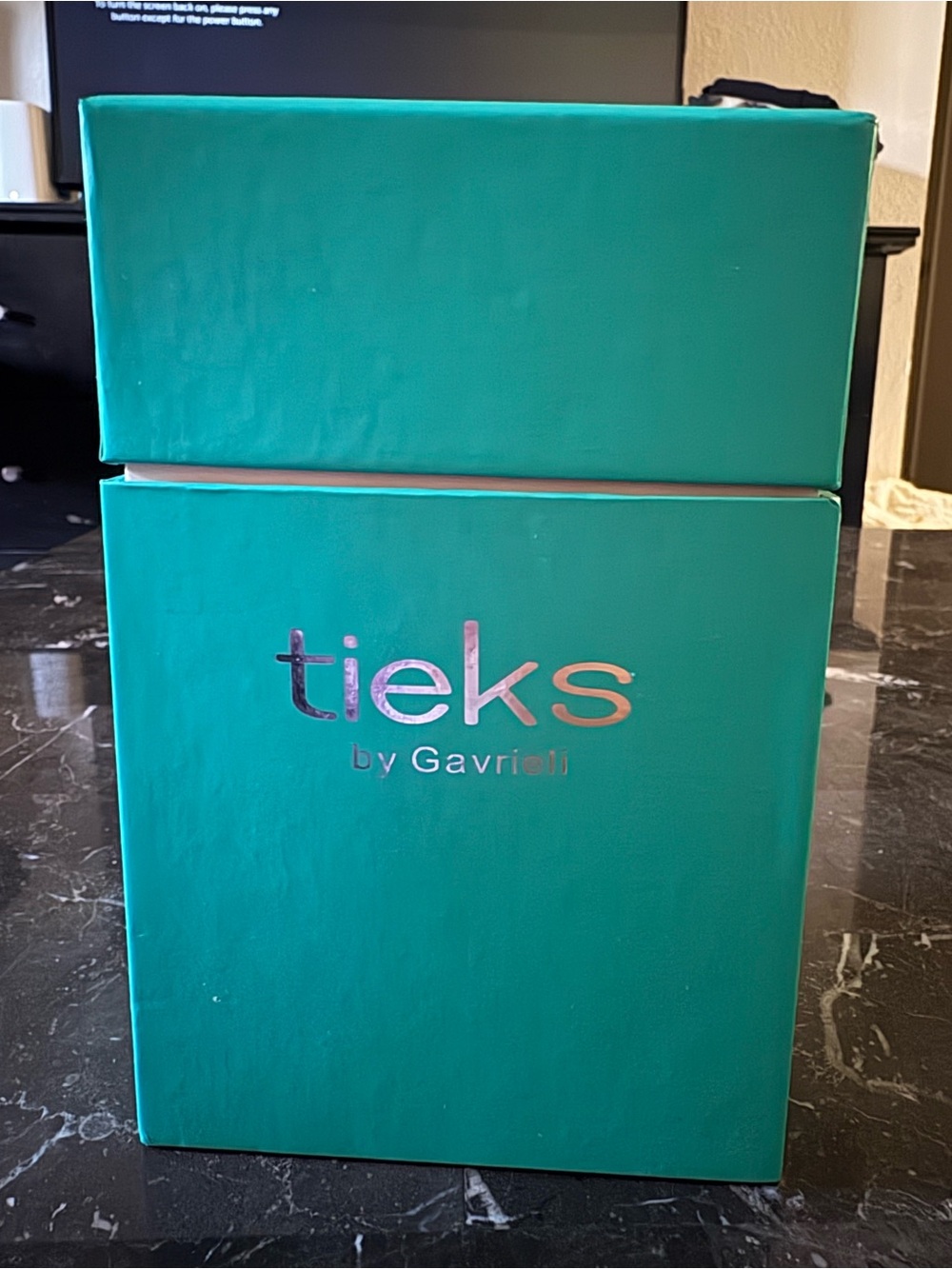 BNIB Fuschia Tieks - women’s 6 - Picture 8 of 8